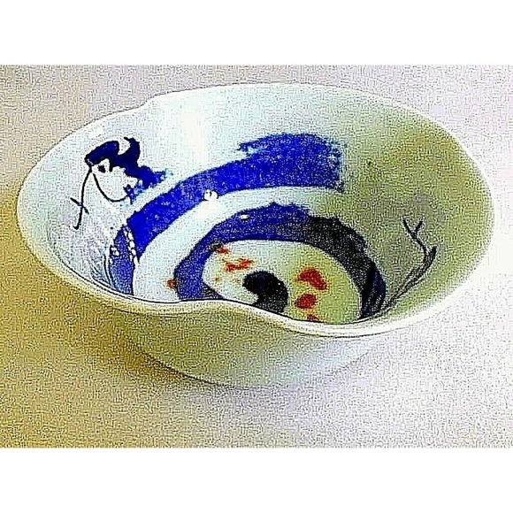 Chinese Bowl Asymmetric Hand Painted Bird - New - Picture 2 of 5